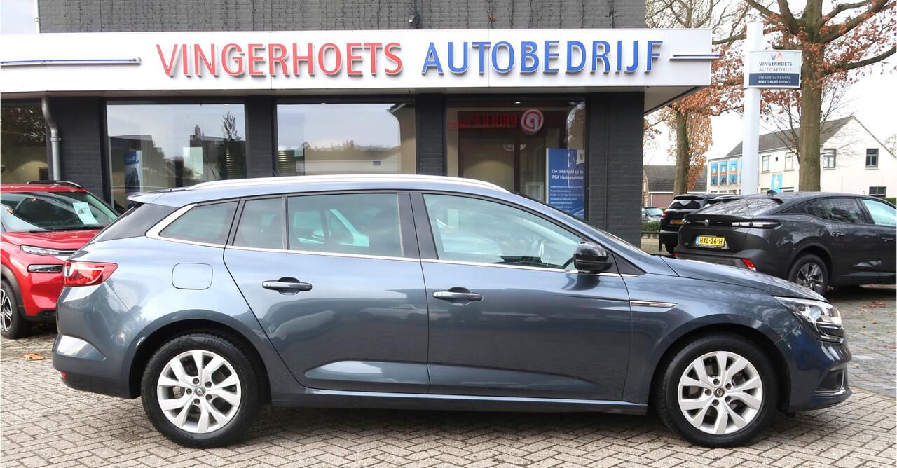 Renault MEGANE Estate 1.3 TCe Limited 115 Pk Benzine * Navigatie * Trekhaak * Vierseizoenenbanden * Climate & Cruise Control * Keyless Entry & Start * Vingerhoets; Vierde Generatie Eersteklas Service !