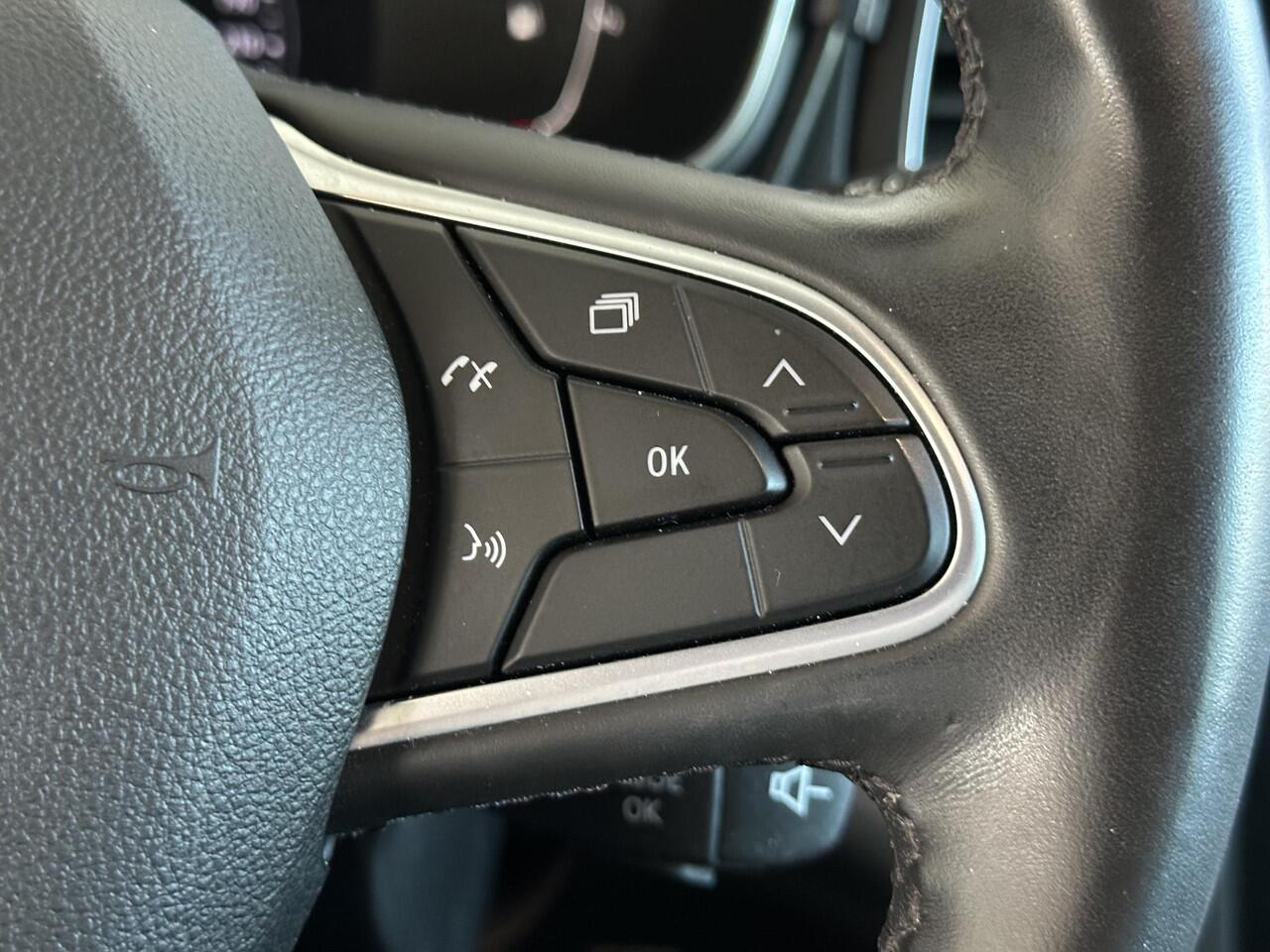 Renault MEGANE 1.3 TCe Intens | NAVIGATIE | TREKHAAK | CAMERA | PARKEERSENSOREN