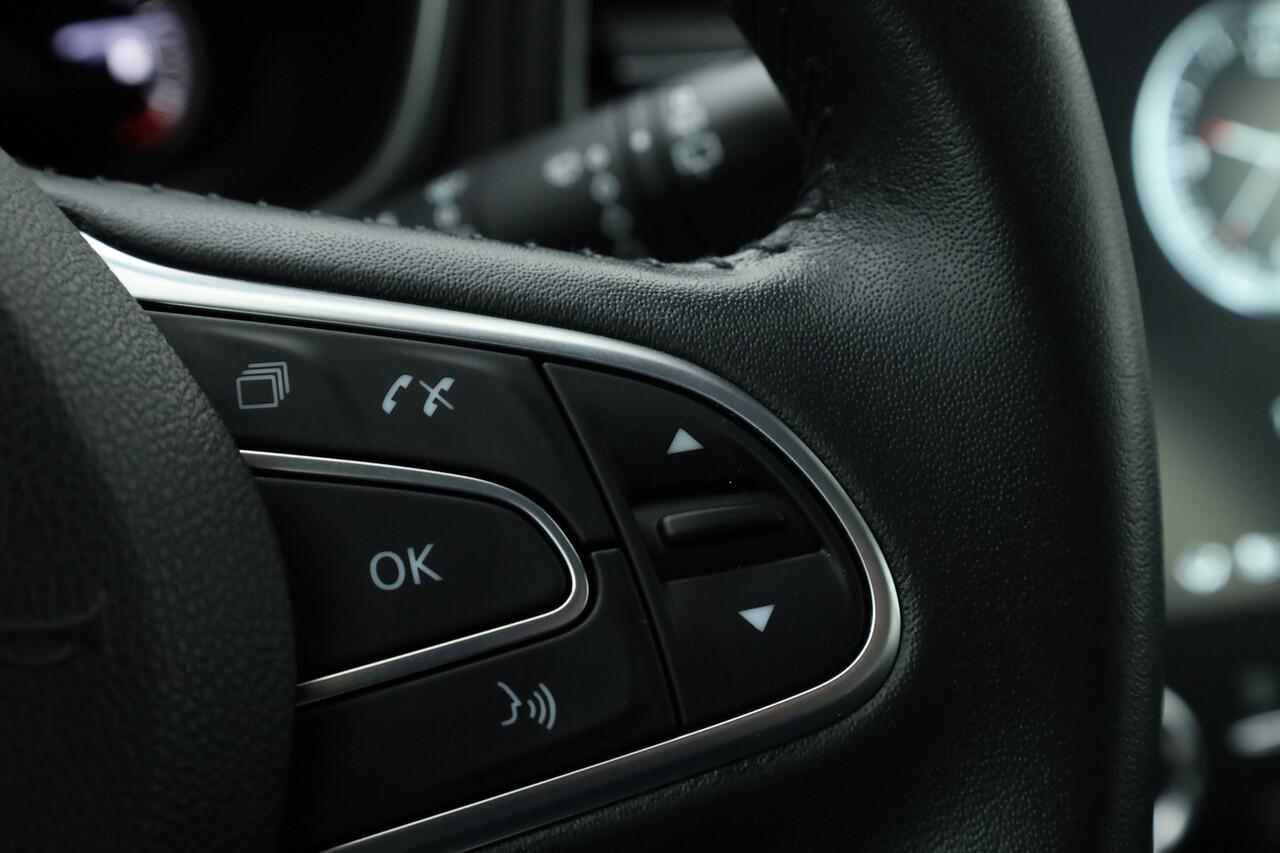 Renault MEGANE Estate 1.3 TCe Limited | Automaat | Navi | Camera | Apple CarPlay | All Seasons | Park Assist