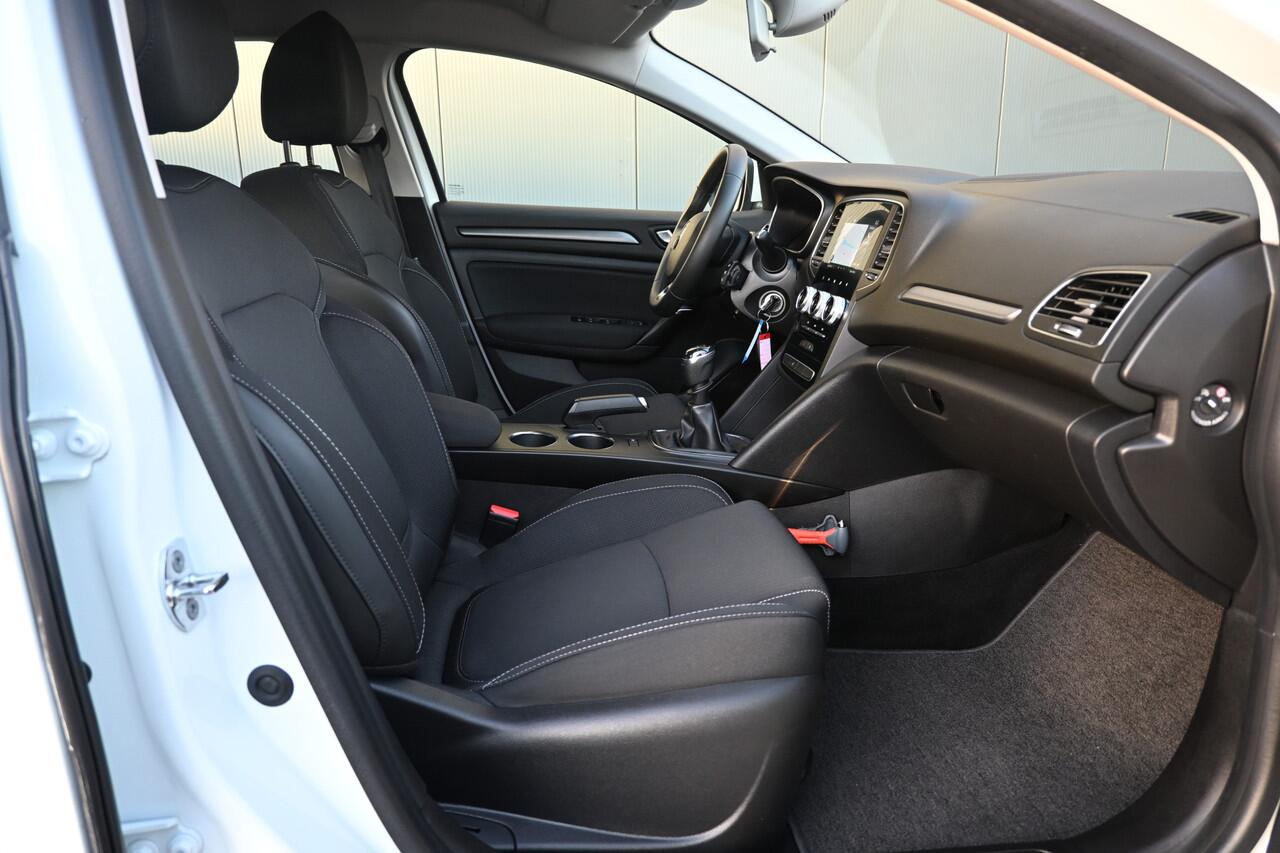 Renault MEGANE Estate 1.0 TCe Business Zen