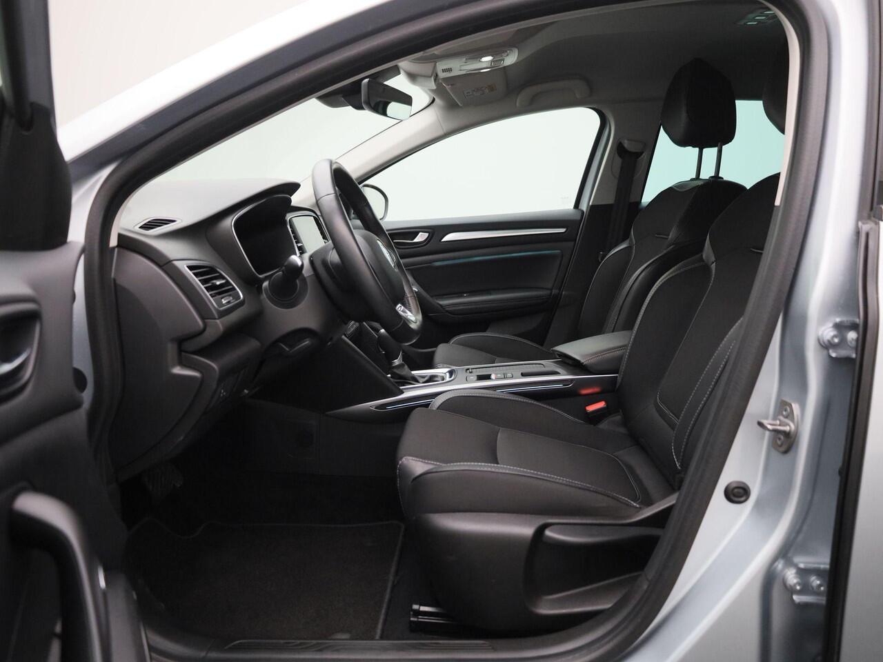 Renault MEGANE Estate 1.3 TCe Techno 140PK | Automaat | Stoelverwarming | Navigatie | Achteruitrijcamera | Keyless | LED Koplampen | Apple CarPlay & Android Auto