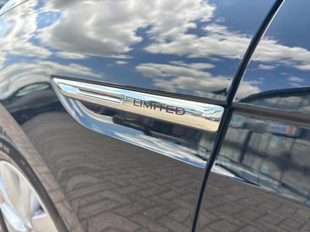 Renault MEGANE Estate 1.3 TCe Limited Automaat | Trekhaak | Achteruitrijcamera