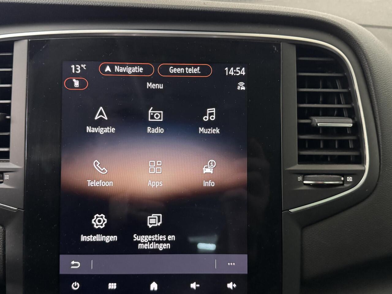 Renault MEGANE Estate 1.3 TCe 140 Techno | Trekhaak | All-Season Banden | Achteruitrijcamera | Navigatie |