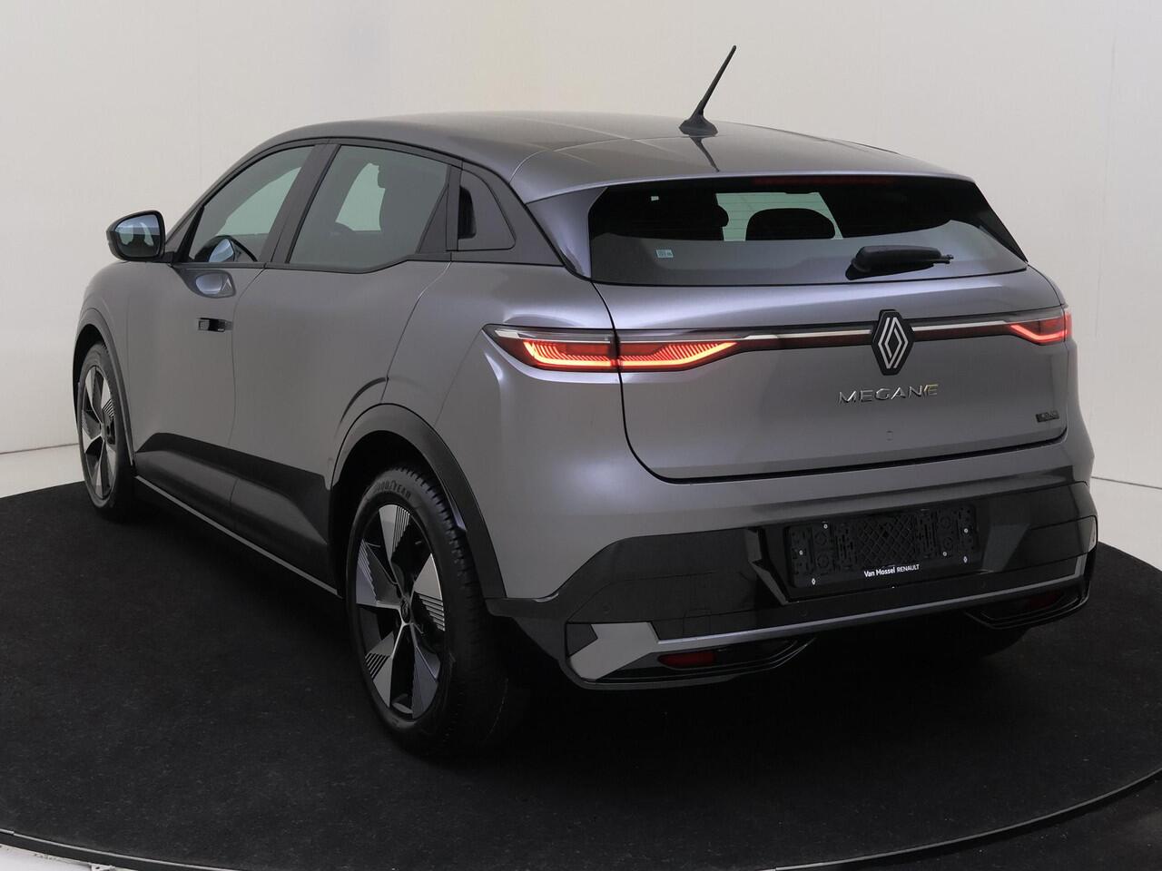 Renault MEGANE E-Tech EV60 Optimum Charge Equilibre 220PK | NIEUW | Achteruitrijcamera | Parkeersensoren Achter | AppleCarplay & AndroidAuto | Lane Assist | Bluetooth | Lichtmetalen Velgen | Led Verlichting |