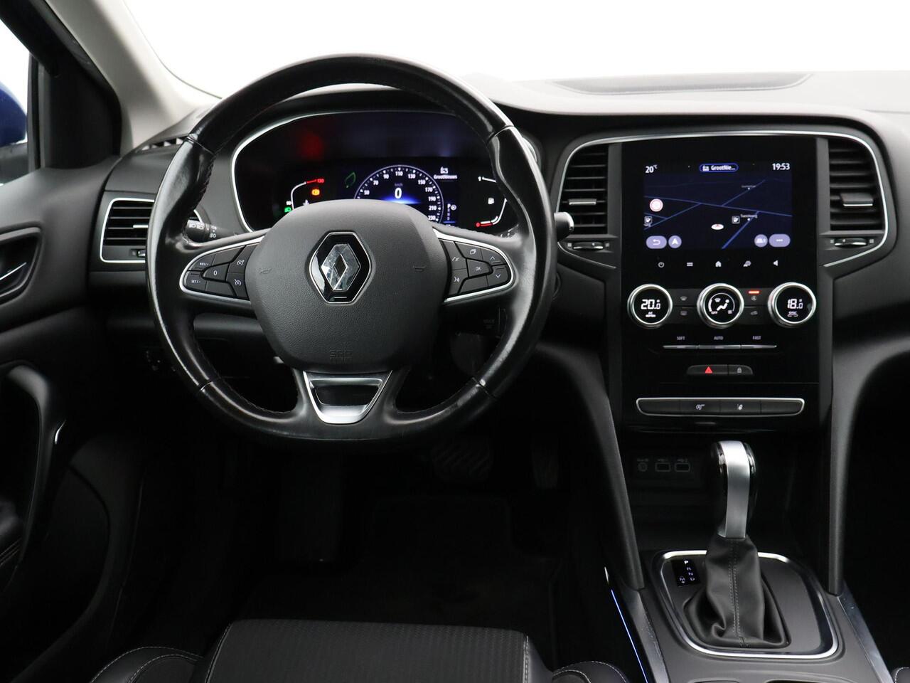 Renault MEGANE Estate 1.3 TCe 140 PK AUTOMAAT INTENS + TREKHAAK 1700 KG | SFEERVERLICHTING | 17 INCH | FULL LED | CARPLAY