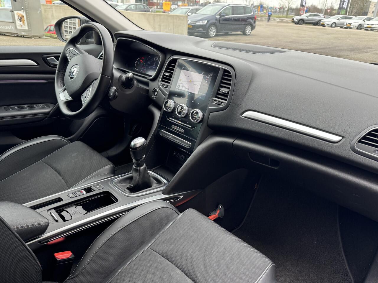 Renault MEGANE Estate 1.3 TCe Intens Staat in Hardenberg