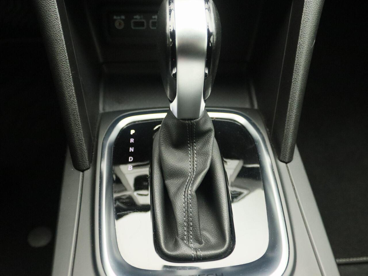 Renault MEGANE Estate E-Tech Plug-In Hybrid 160 Business Zen | Automaat | Easy Link Navigatie met Apple Carplay & Android Auto | Climate control | Parkeersensoren v+a met achteruitrijcamera | Metaalkleur |