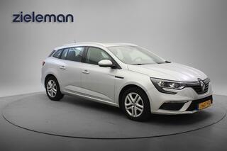 renault-megane-estate-1.3-tce-zen--