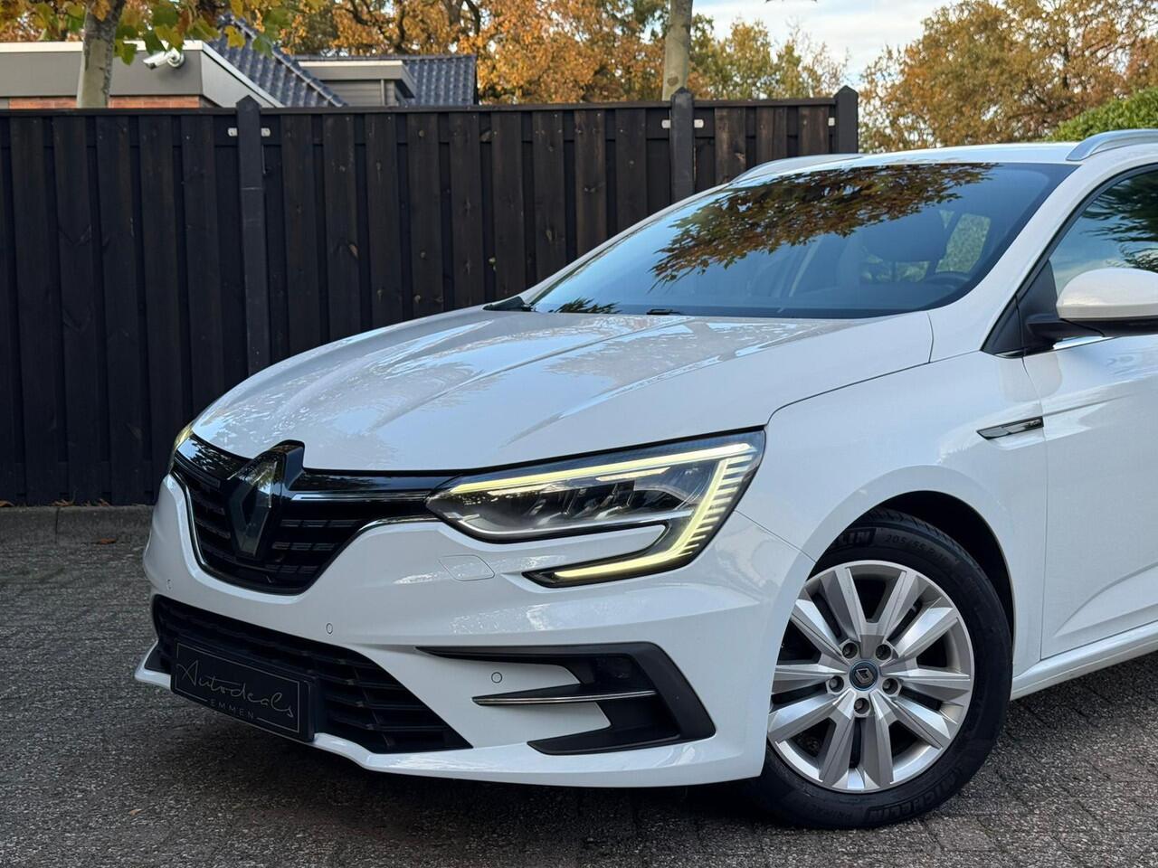 Renault MEGANE Estate 1.6 E-Tech Plug-In Hybrid 160 Business Zen