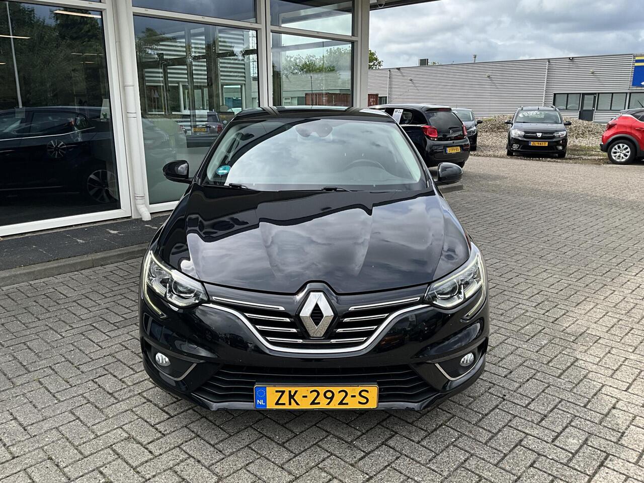 Renault MEGANE 1.3 TCe Bose