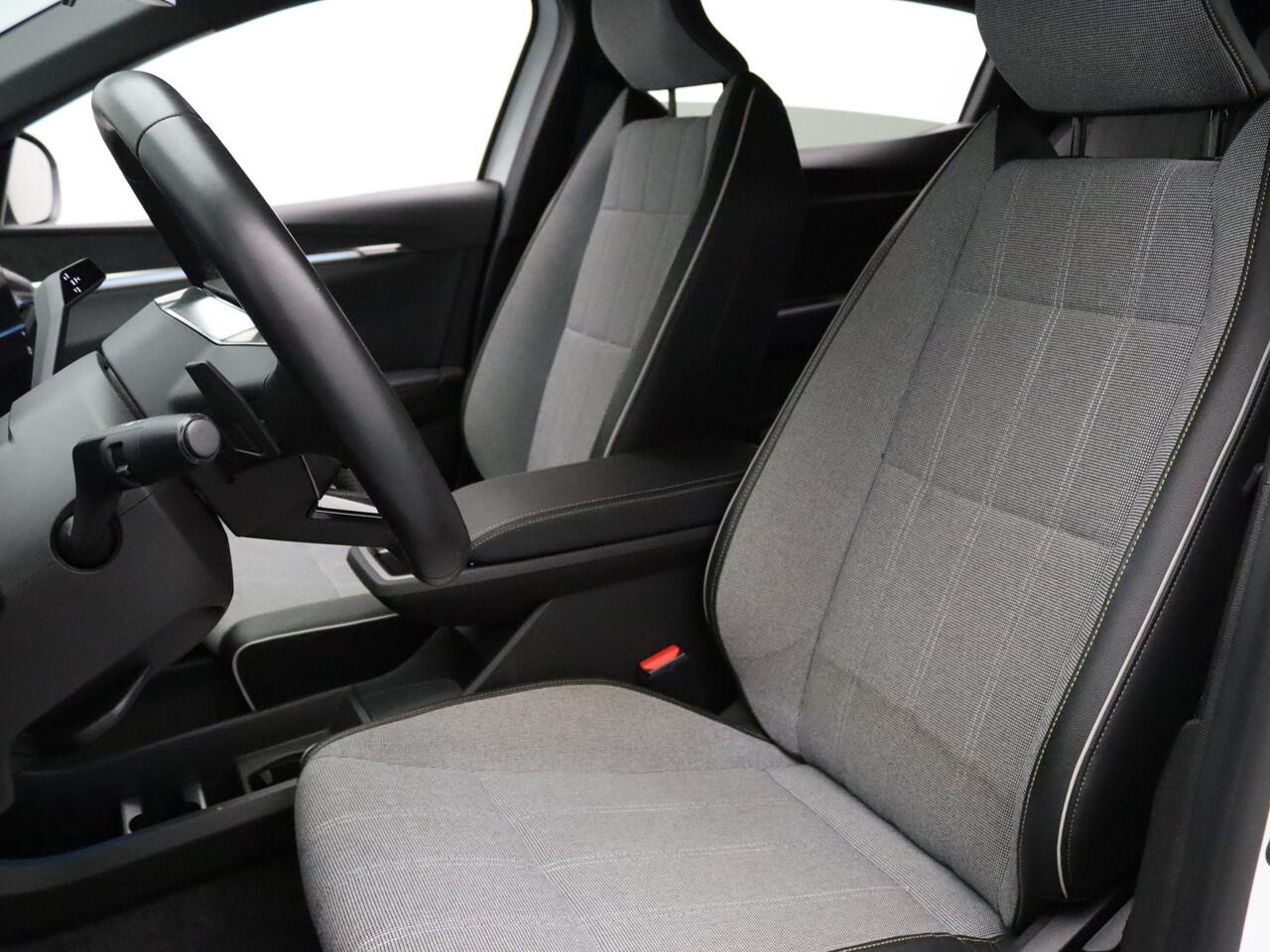 Renault MEGANE E-Tech 220pk EV60 Optimum Charge Techno 360° Camera | Adapt. Cruise | Navi | Parkeersens. v+a | Stoel-/stuurverw.