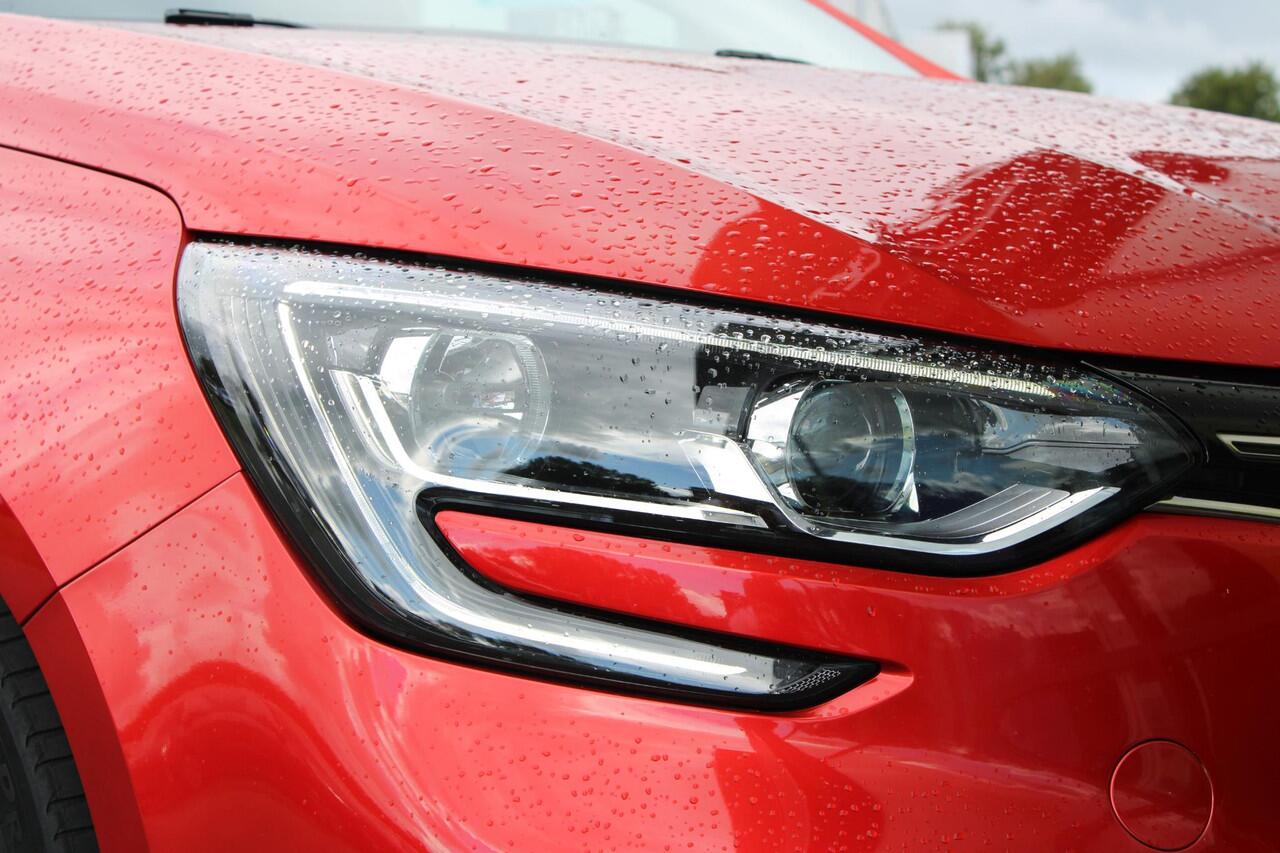 Renault MEGANE 1.3 TCe Bose | TREKHAAK | BLIND SPOT | CAMERA | PARKEERSENSOREN | CLIMATE CONTROL | CRUISE CONTROL | APPLE CARPLAY