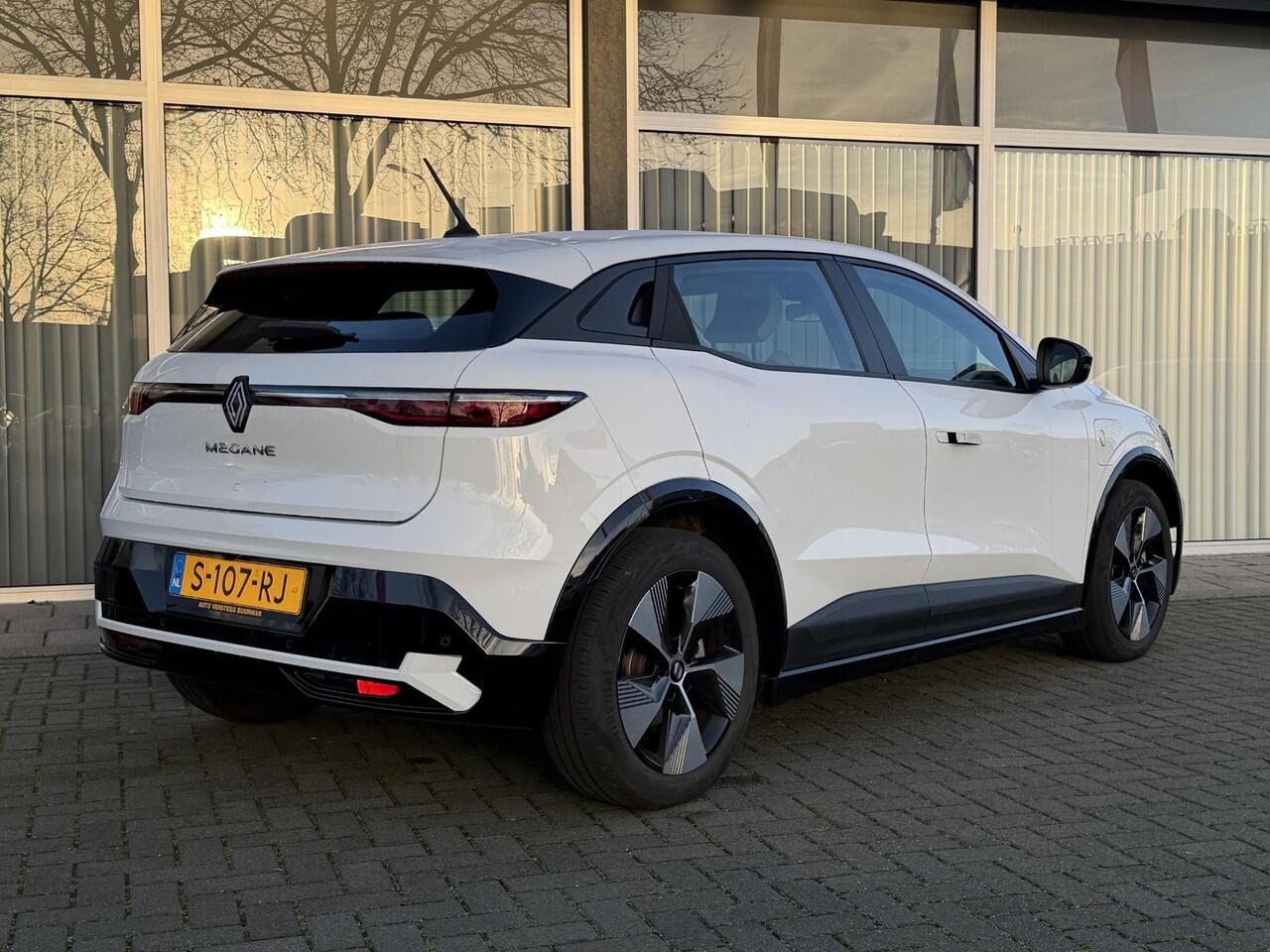 Renault MEGANE E-Tech EV60 Optimum Charge Equilibre 218PK Automaat Achteruitrijcamera, Keyless, Stoel & Stuurwielverwarming, Parkeersensoren Achter