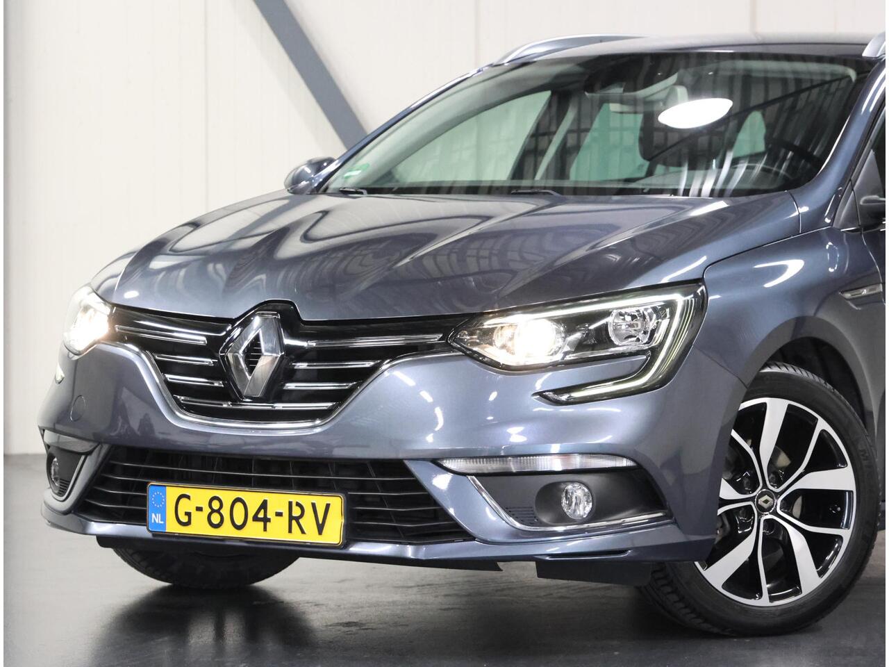 Renault MEGANE Estate TCe 140PK Bose | AppleCarPlay/AndroidAuto | Cruise Control | Climate Control | Navigatie | Parkeersensoren | Trekhaak | Isofix | Privacy Glass | BOSE SOUND |