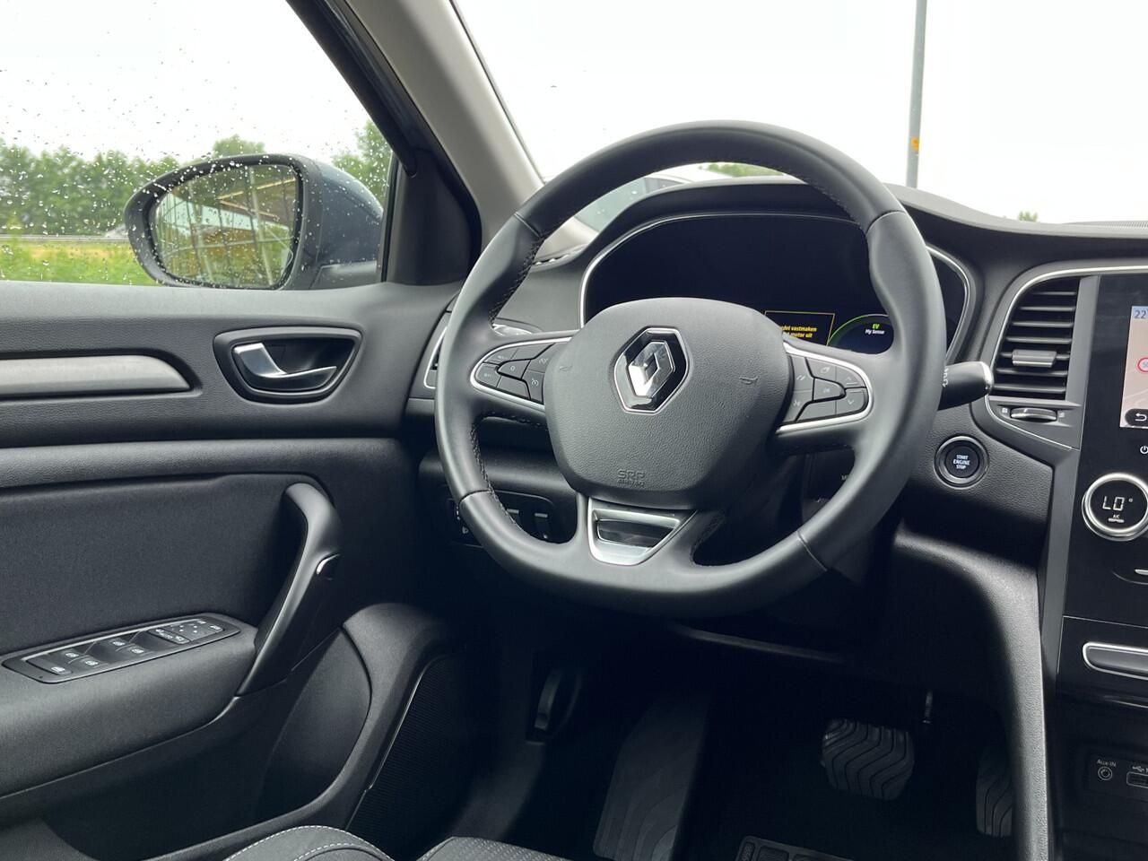 Renault MEGANE Estate 1.6 E-Tech Plug-In Hybrid 160 Business / Automaat / Apple Carplay - Android Auto / PDC V+A / Keyless / Climate /