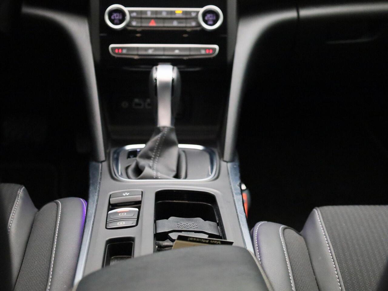 Renault MEGANE Estate 1.3 TCe 140 Techno | Automaat / Navi / Camera / Stoel Verwm.