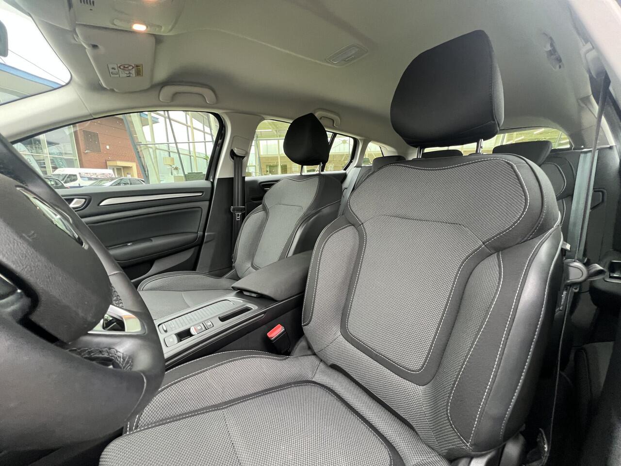 Renault MEGANE Estate 1.3 TCe 140PK Equilibre / Climate / Cruise / Parkeersensoren V+A / NAP /