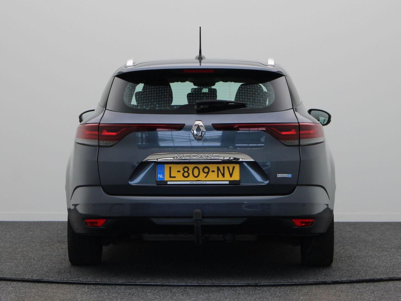 Renault MEGANE Estate 1.6 E-Tech Plug-In Hybrid 160 Business Zen | Trekhaak | Accu schore 88 | Dealer onderhouden | Achteruitrijcamera |