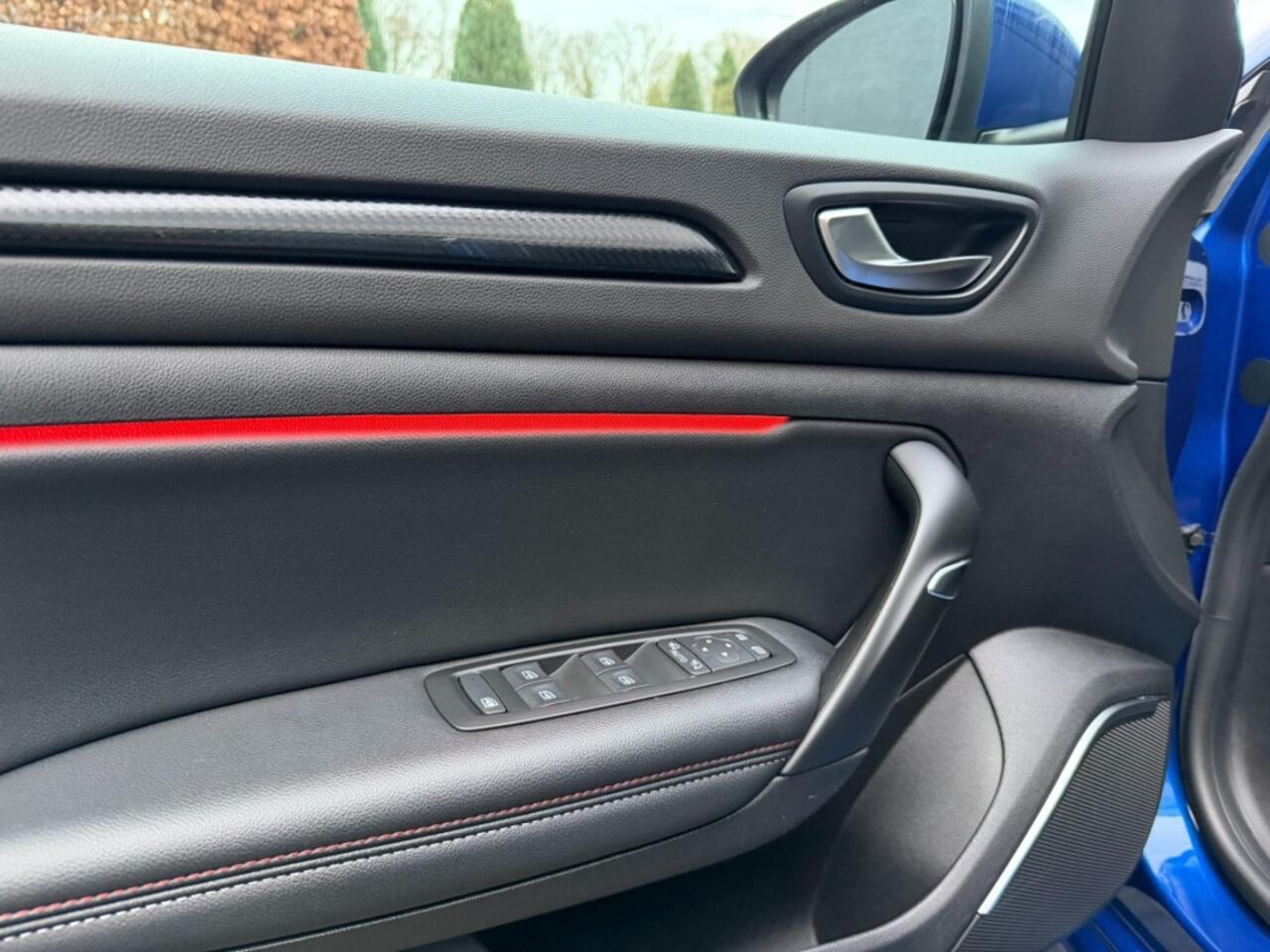 Renault MEGANE 1.6 E-Tech Hybrid 160 R.S. Line,LED,Digi Dash,Gr.Navi,Camera,Lane Ass.,Clima,Carplay