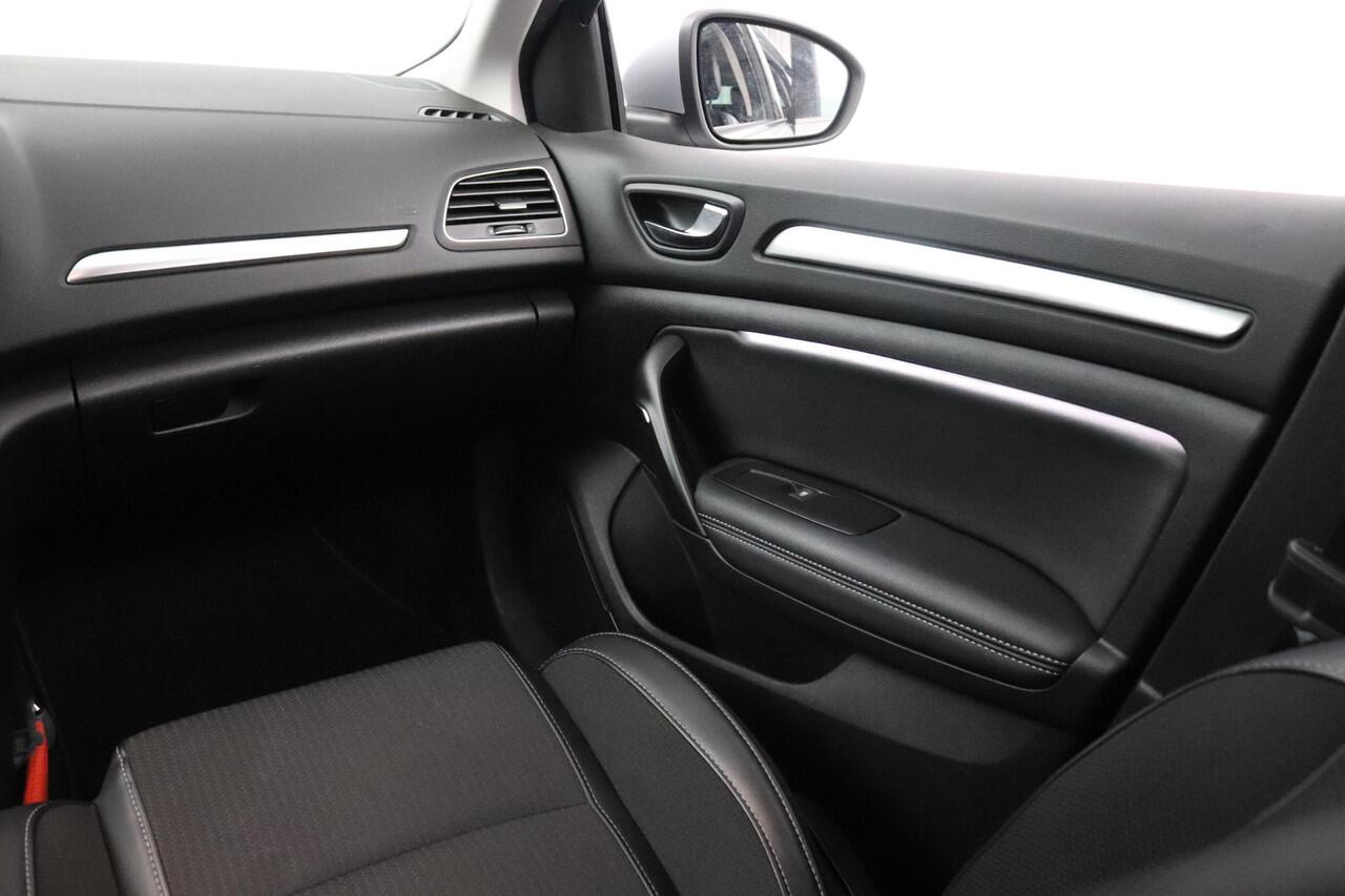 Renault MEGANE Estate 1.6 Plug-In Hybrid 160 Techno | Achteruitrijcamera | Apple CarPlay / Android Auto | Climate Control | Cruise Control |