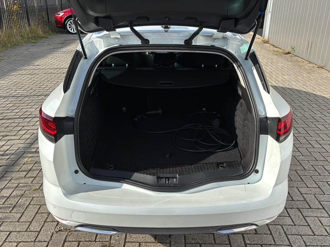 Renault MEGANE Estate 1.6 E-Tech 160 R.S. Line PANODAK LMV TOP!