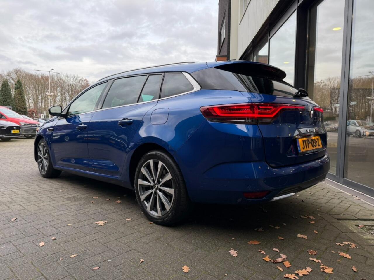 Renault MEGANE 1.6 E-Tech Hybrid 160 R.S. Line,LED,Digi Dash,Gr.Navi,Camera,Lane Ass.,Clima,Carplay