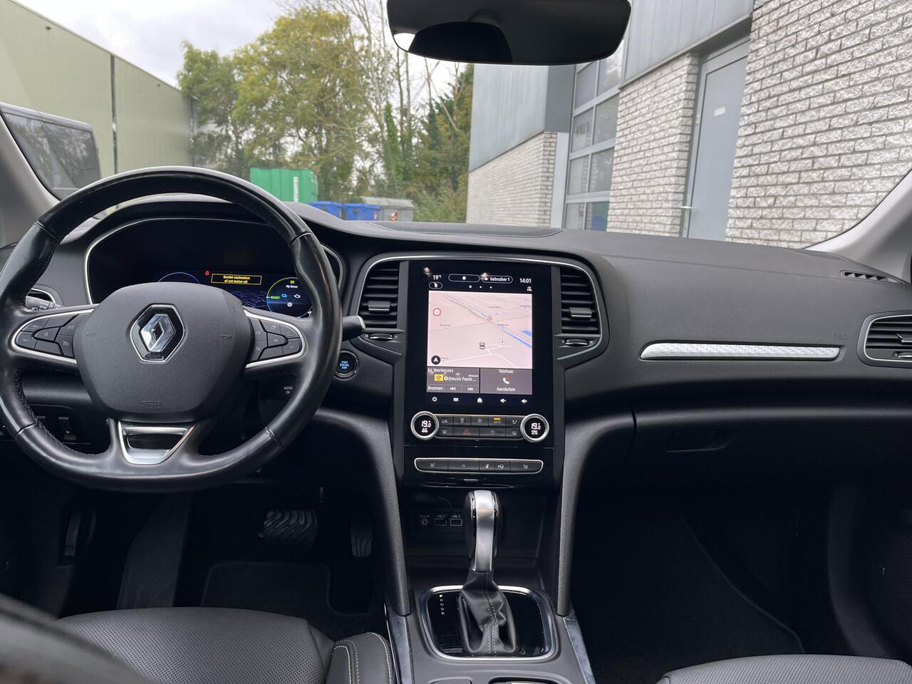 Renault MEGANE Estate 1.6 E-Tech Plug-In Hybrid 160 Business Edition One | Navigatie | Lederen bekleding | Stoelverwarming | BOSE audio