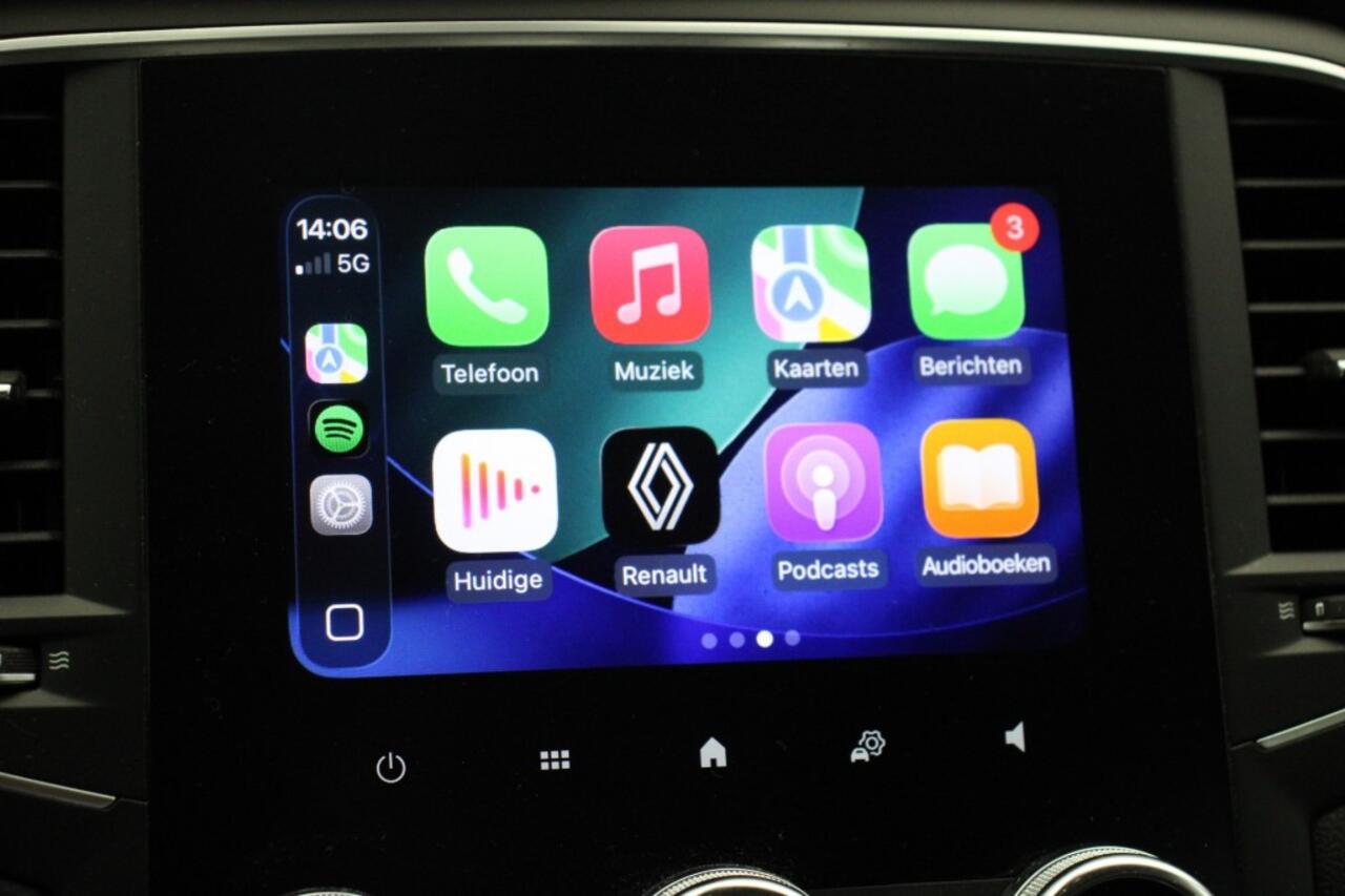 Renault MEGANE Estate 1.3 TCe 140 PK Equilibre - Carplay, Digitaal Cockpit, Clima, Cruise, Trekhaak