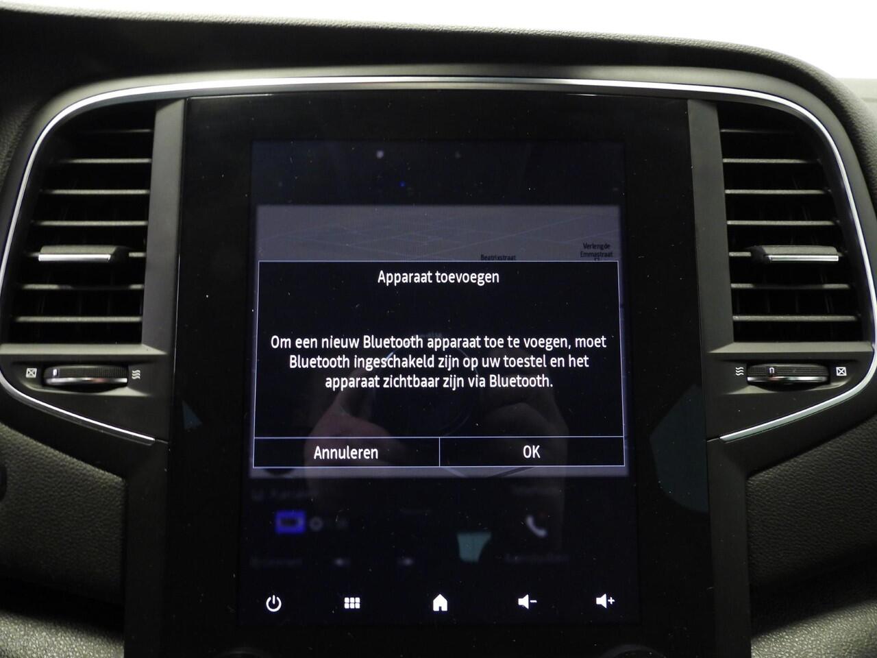 Renault MEGANE Estate 1.3 TCe Aut. R.S. Line NAVI/CAMERA/HEAD-UP/LED/18"LMV!