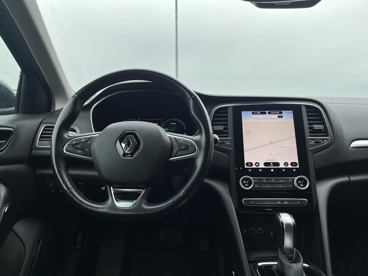 Renault MEGANE Estate 1.6 E-Tech Plug-In Hybrid 160 PK Intens / Automaat / Camera / Stoelverw. / Keyless / 16'' LMV /