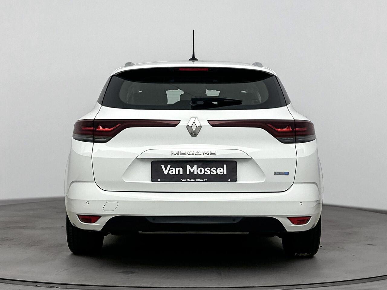 Renault MEGANE 1.6 E-Tech Plug-In Hybrid Business Zen 160PK | Automaat | Navigatie | LED Koplampen | Parkeersensoren Voor & Achter | Apple CarPlay & Android Auto