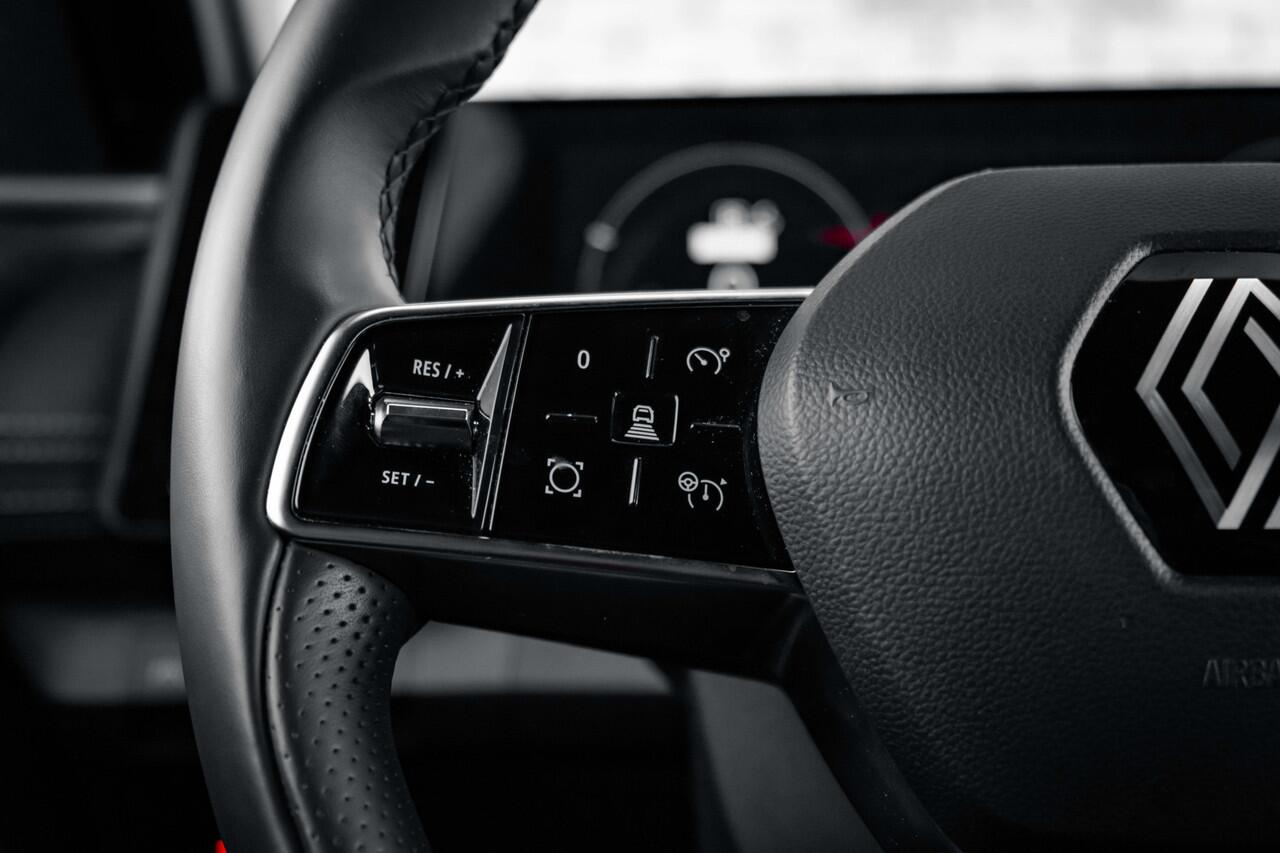 Renault MEGANE E-Tech EV60 Optimum Charge Iconic | lederen bekleding | Harman Kardon audio | elektrisch stoelverstelling | 16 % bijtelling over 30K > 60 mnd af nieuw | | incl. Bovag rijklaarpakket met 12 maanden garantie |