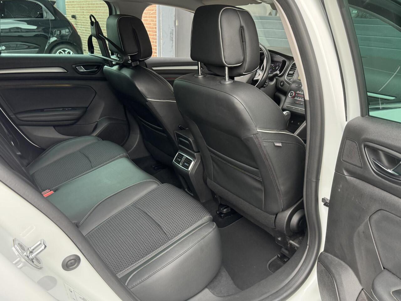 Renault MEGANE ESTATE 1.3 TCE BOSE I AUTOMAAT I APPLE CARPLAY I CLIMATE CONTROL I CRUISE CONTROL I NAVIGATIE