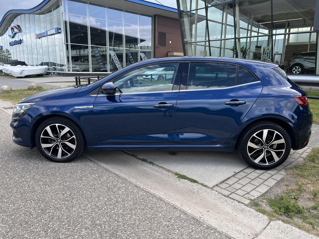 Renault MEGANE 1.3 TCe Bose 140PK / Camera / Groot scherm / Aut. Parkeren / Clima / Cruise /