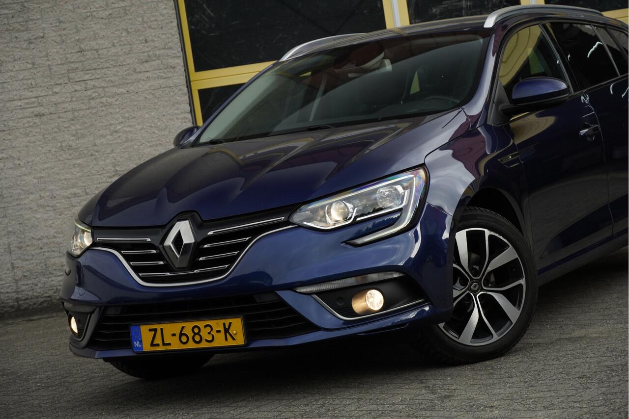 Renault MEGANE Estate 1.3 TCe 141PK! Bose BJ2019 Lmv 17" | Led | Pdc | Keyless entry | Achteruitrijcamera | Dashboard verlichting | Groot navi | Climate control | Cruise control | Extra getint glas