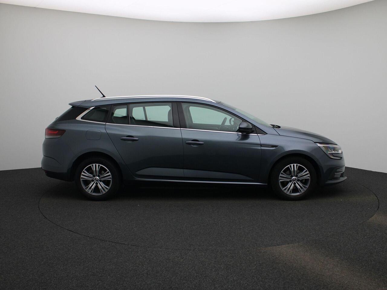 Renault MEGANE Estate 1.3 TCe 140 PK Equilibre Navigatie | Climate Control | Cruise Control | Parkeersensoren Voor en Achter | Apple Carplay & Android Auto
