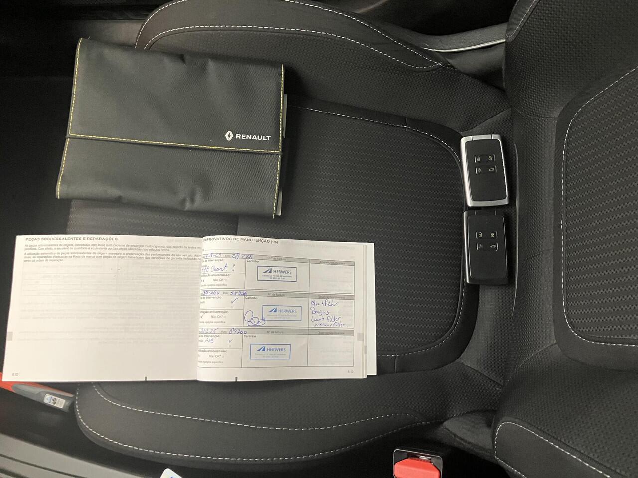 Renault MEGANE Estate 1.3 TCe Business Zen / Eerste Eigenaar / Dealer Onderhouden / Trekhaak 1700 KG / Camera / Navigatie / Apple CarPlay/Android Auto / Climate Control / Cruise Control /