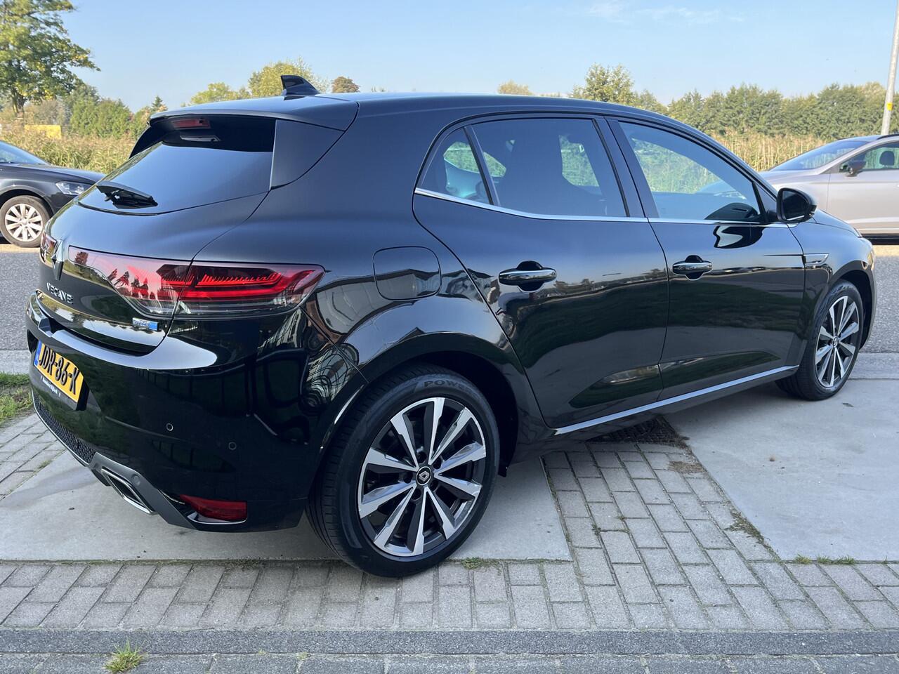 Renault MEGANE E-tech Hybride 160PK R.S. Line / Dealer onderhouden / Bose / Adaptive Cruise /