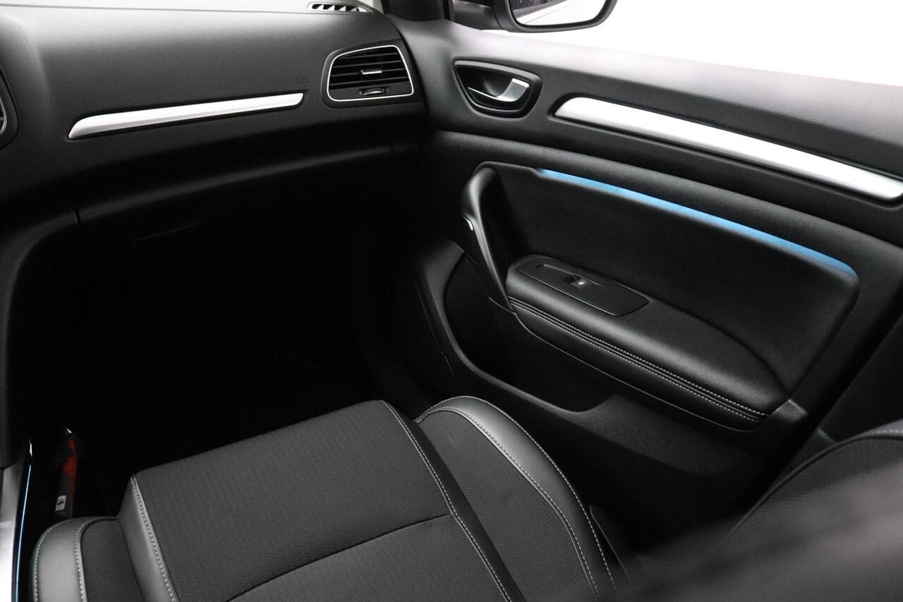 Renault MEGANE Estate 1.3 TCe 140 EDC Techno | Automaat | Pack Winter | All Season banden |