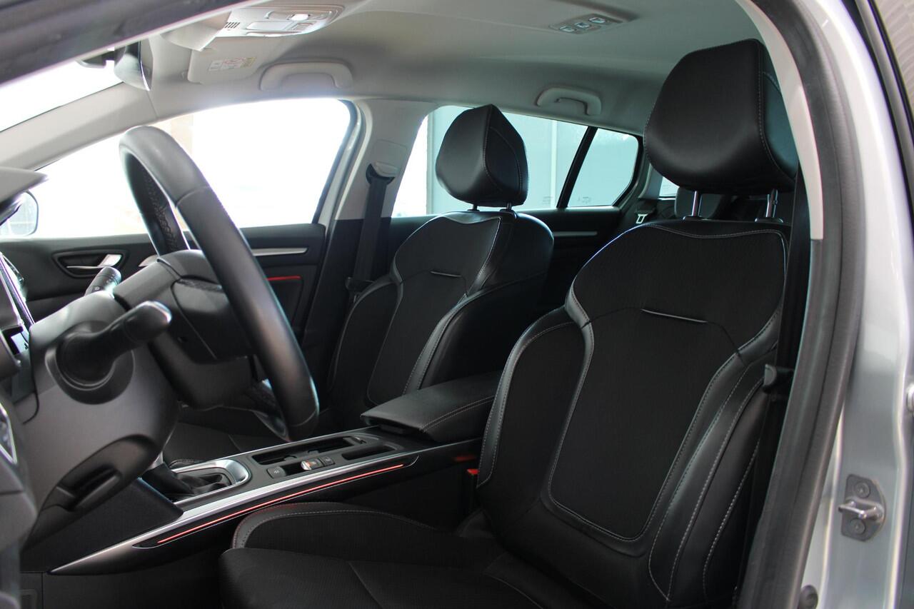 Renault MEGANE Estate 1.3 TCe 140 Techno | Trekhaak | Camera achter | Parkeersensoren voor en achter