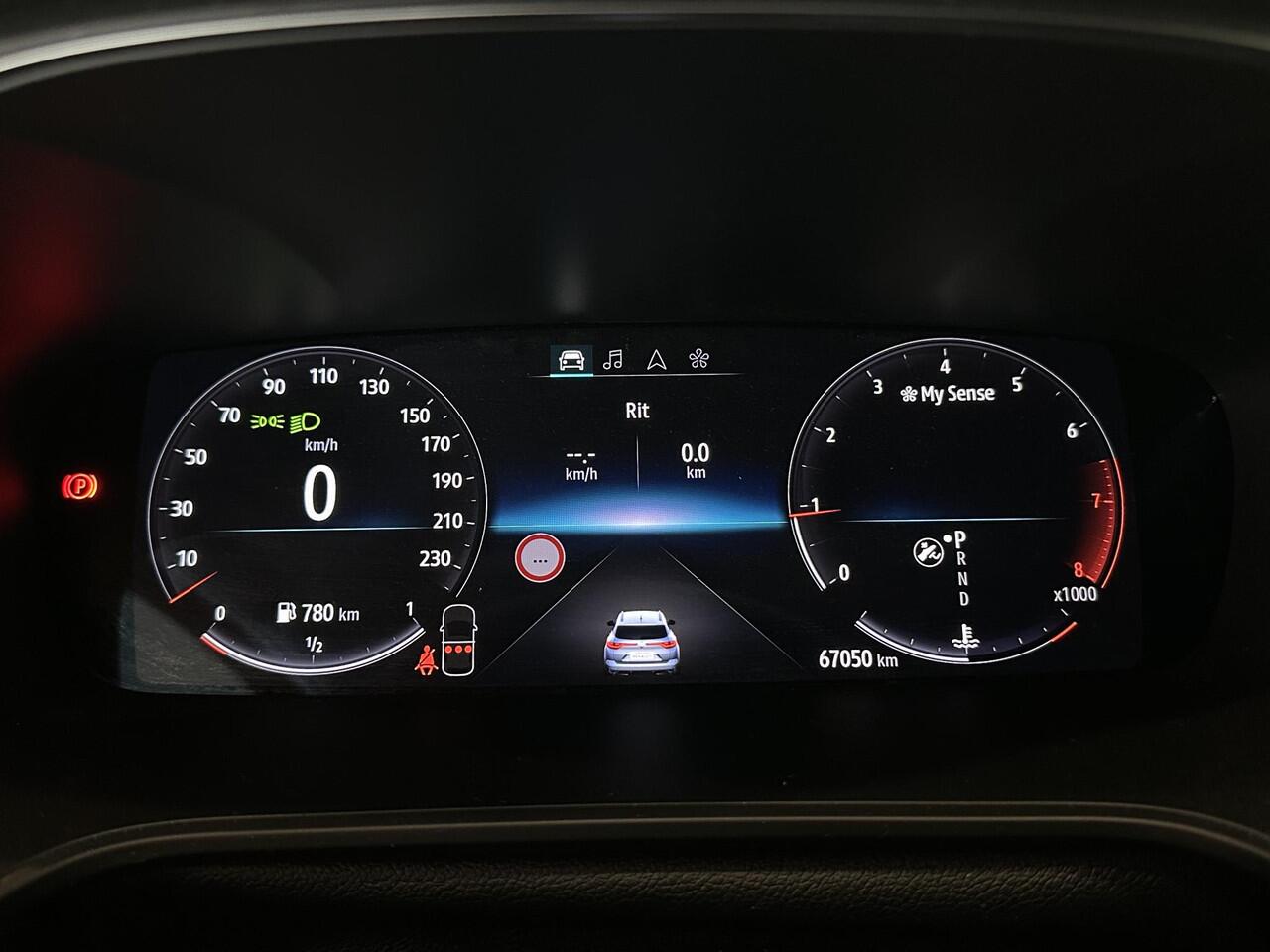 Renault MEGANE Estate 1.3 TCe 140 EDC Techno | Trekhaak 1.700 KG | All season banden | Dodehoek Detectie