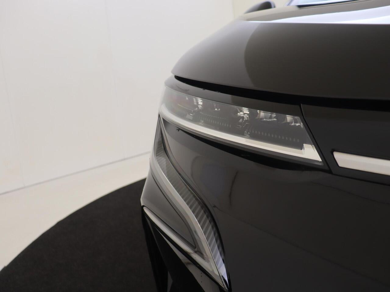 Renault MEGANE E-Tech comfort range techno 60 kWh | Navigatie met Google Integratie | Climate Control | Cruise Control Adaptief | Apple Carplay/Android Auto | Harman Kardon Premium Audio | Warmtepomp | Pack Winter | Parkeersensoren incl. Camera |