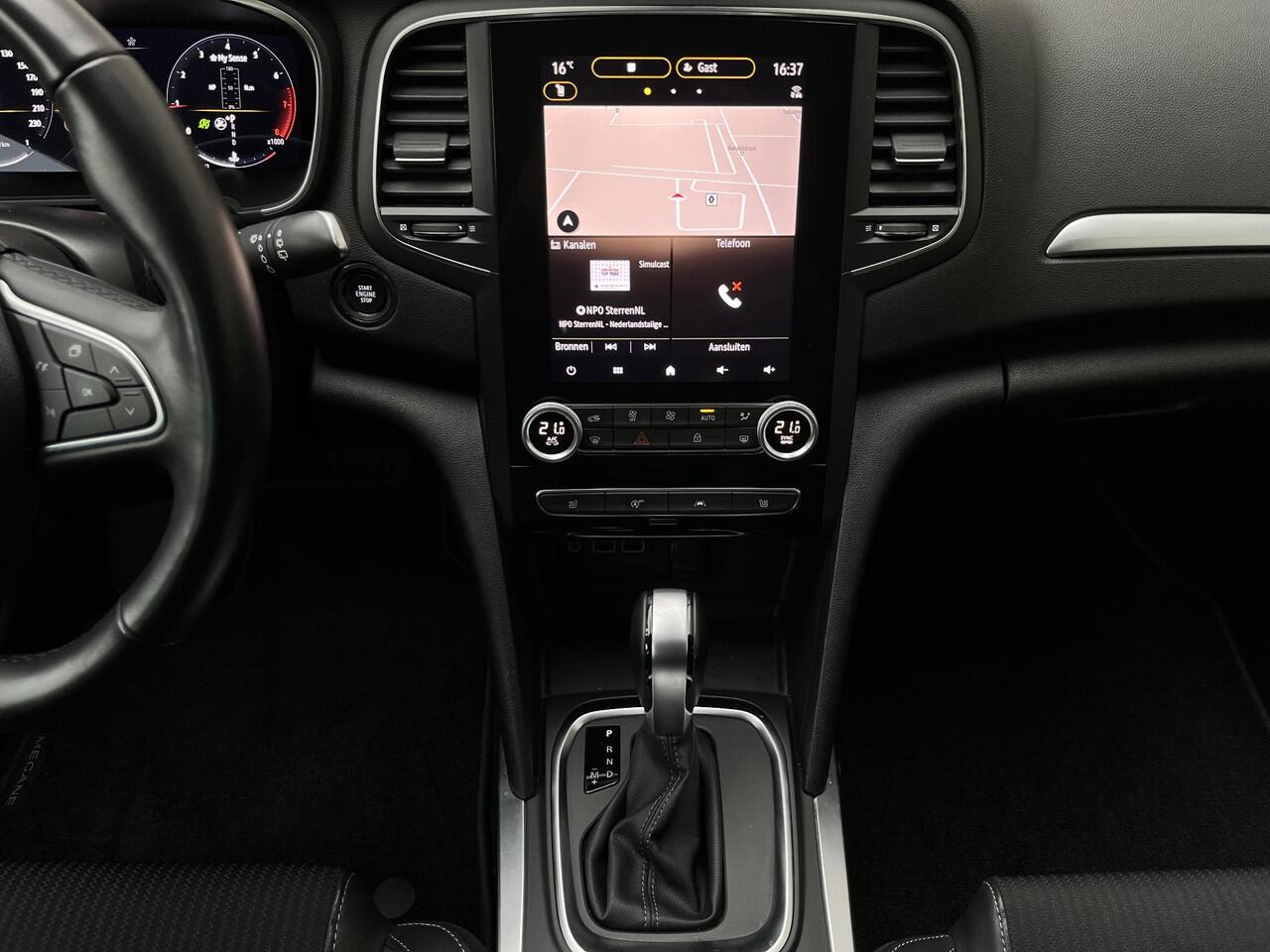 Renault MEGANE Estate 1.3 TCe EDC 140 Automaat Techno | Stoel + stuurverwarming | Achteruitrijcamera | Apple CarPlay / Android Auto |