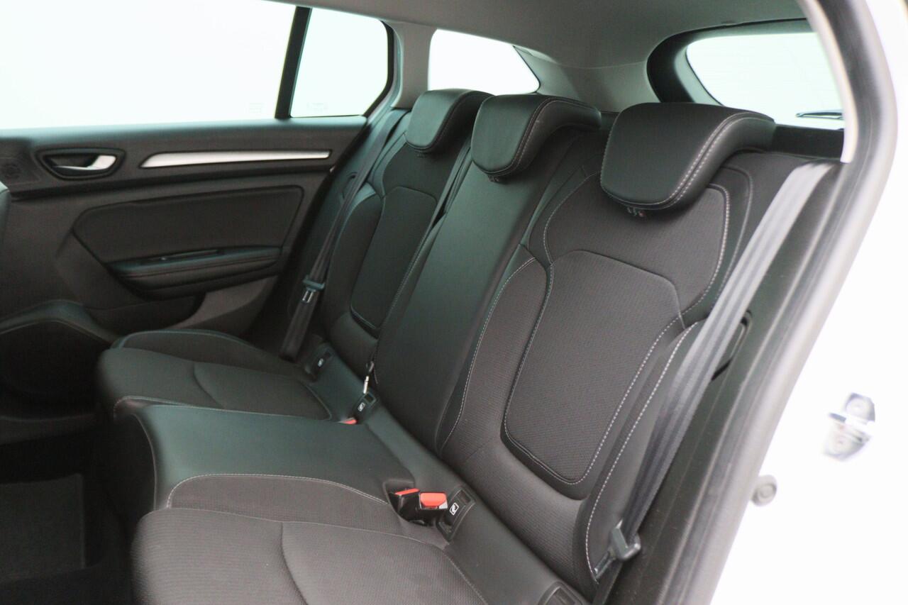 Renault MEGANE Estate 1.3 TCe Intens LED, Keyless, Apple Carplay, Climate, Cruise, PDC