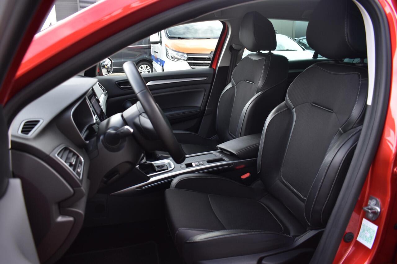 Renault MEGANE Estate TCe 140 EDC Techno | AUTOMAAT | TREKHAAK | CAMERA | NAVI | CRUISE CONTROL | CLIMATE CONTROL | ALL-SEASONBANDEN | PDC | LMV