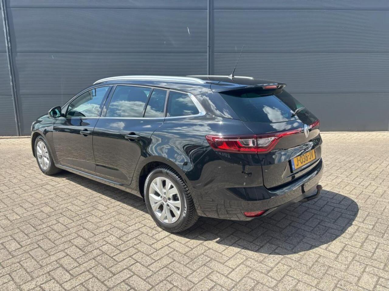 Renault MEGANE Estate 1.3 TCe Limited | Trekhaak | Achteruitrijcamera