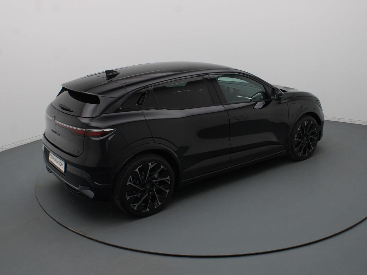 Renault MEGANE E-Tech comfort range esprit alpine 60 kWh Harman Kardon | 360° Camera | Adapt. Cruise | Stoel-/stuurverw.