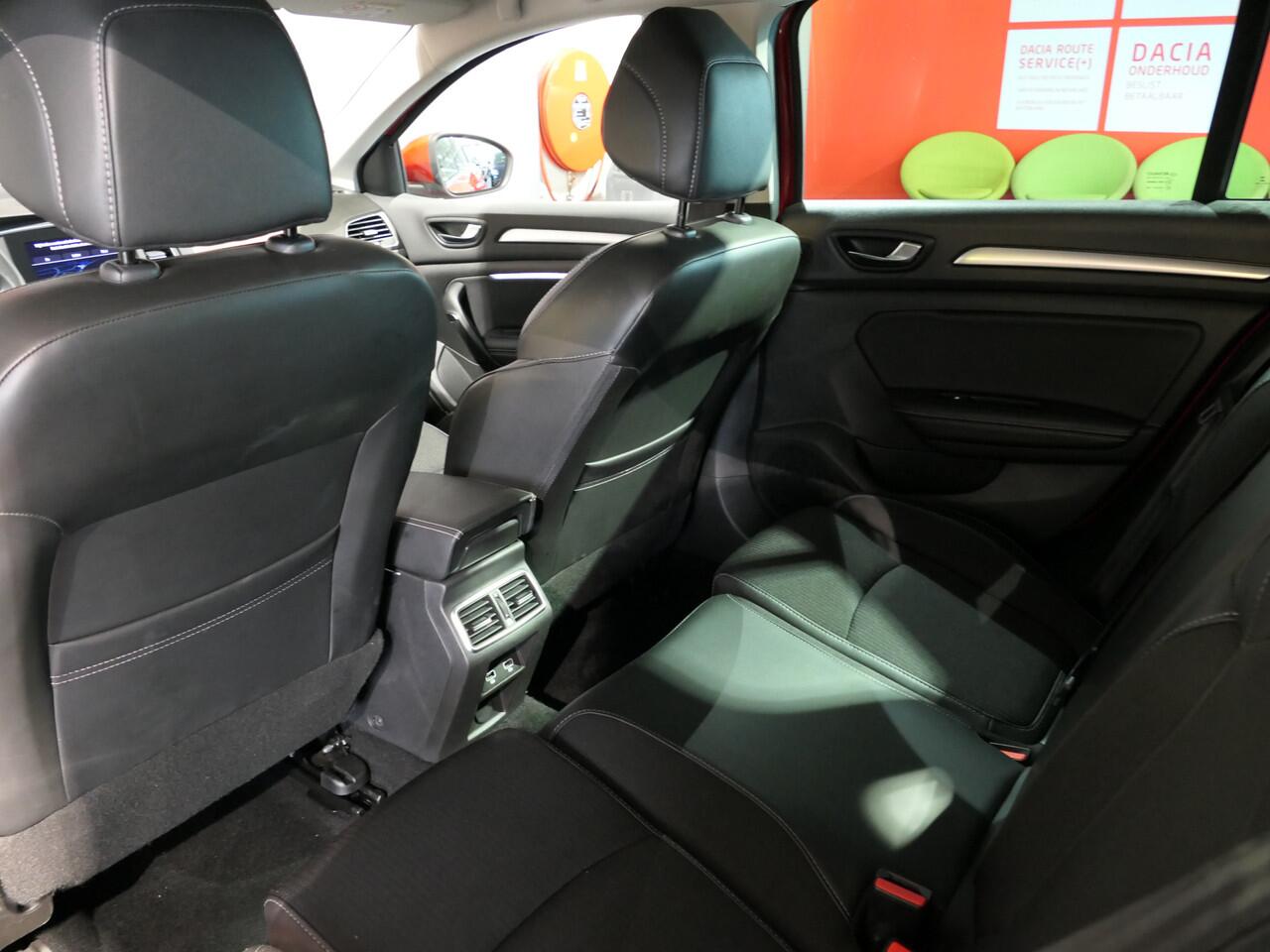 Renault MEGANE Estate 1.3 TCe 140 Techno - Occasion Lease vanaf ¤474 p/m - *AUTOMAAT*- Cruise - camera - sensor v+a - navi - bluetooth