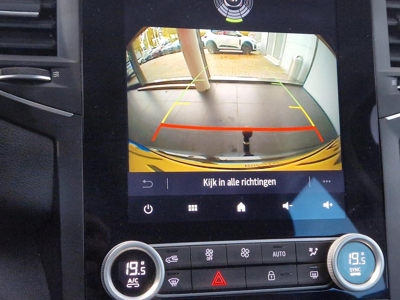 Renault MEGANE Estate 1.3 TCe 140 Techno TREKHAAK | DODEHOEK DETECTIE | NAVIGATIE | CLIMATE CONTROL