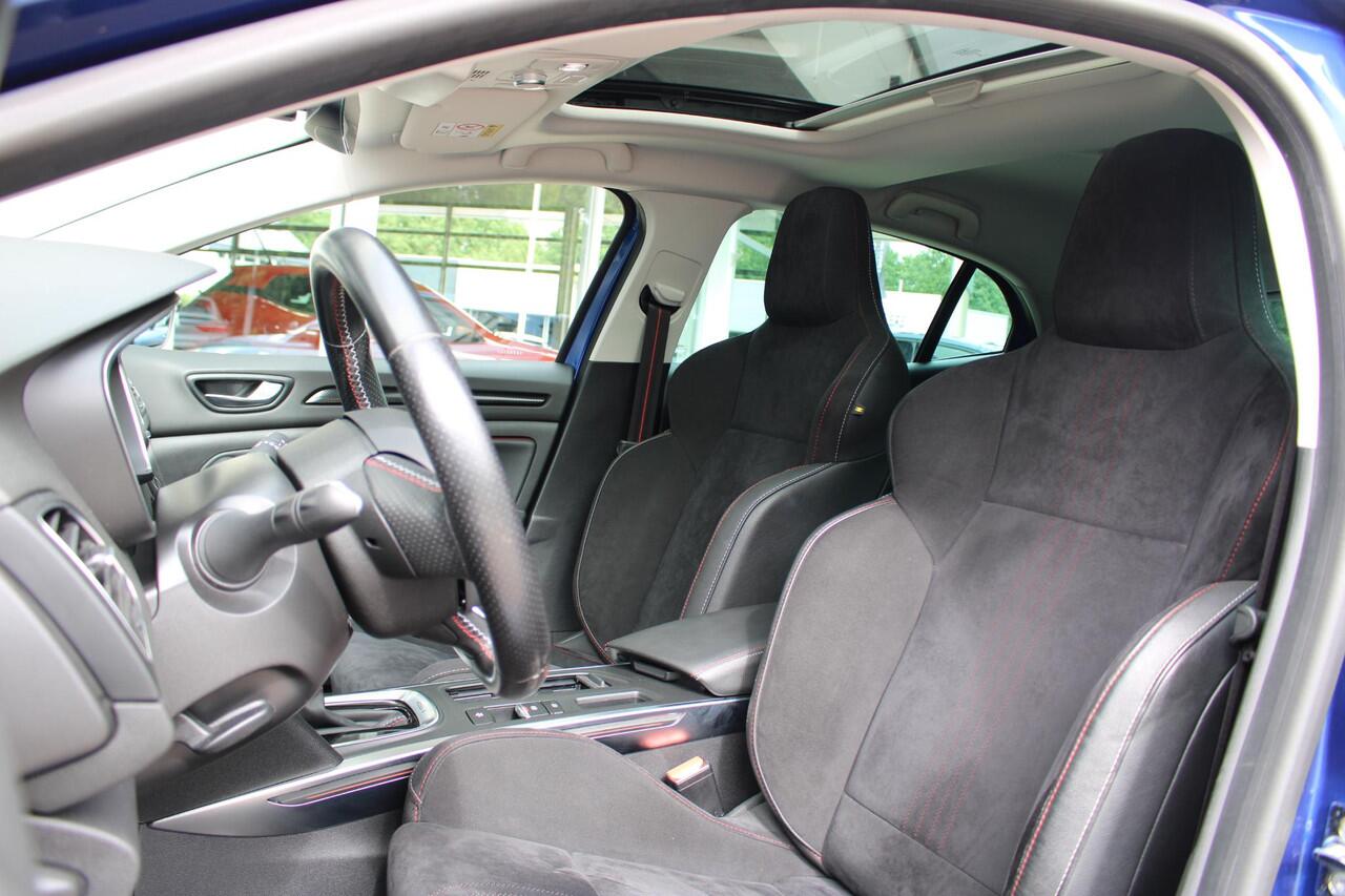 Renault MEGANE 1.6 Plug-In Hybrid 160 R.S. Line | Panoramadak | BOSE audio | Alcantara |